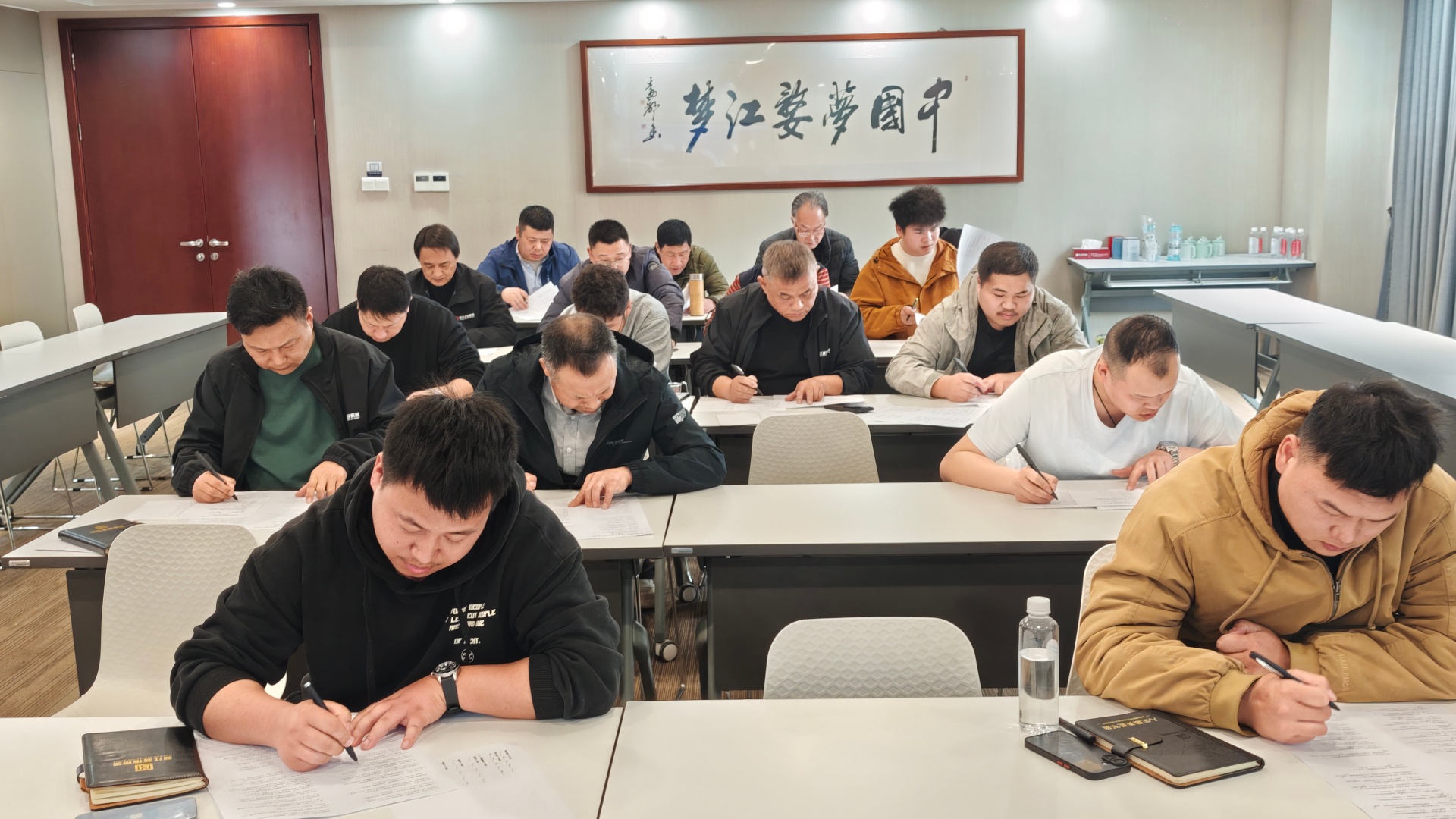 1775007150521694.jpg 微信图片_20260328142427_13_26.jpg